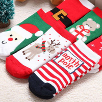 Как нарисовать рождественский носок с подарками. Рисуем вместе легко и быстро